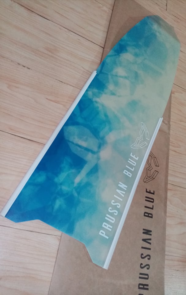 PRUSSIAN BLUE FIBERGLASS FIN BLADE