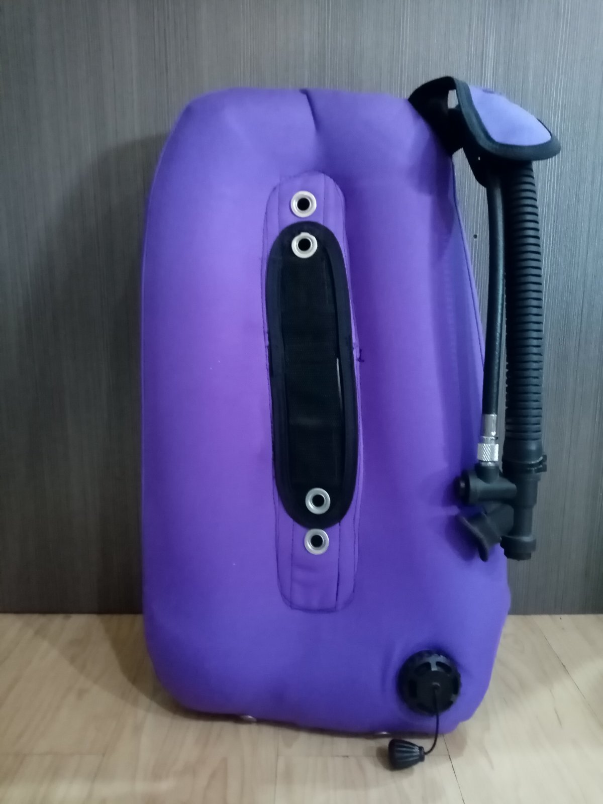 OXYCHEQ MACH V 30# WING PURPLE