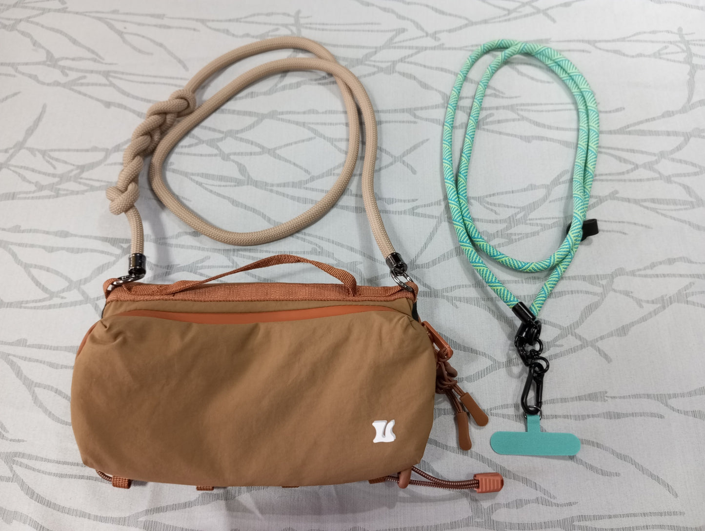 LC SLING WATER BOTTLE BAG