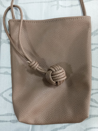 LC SLING PU LEATHER BAG