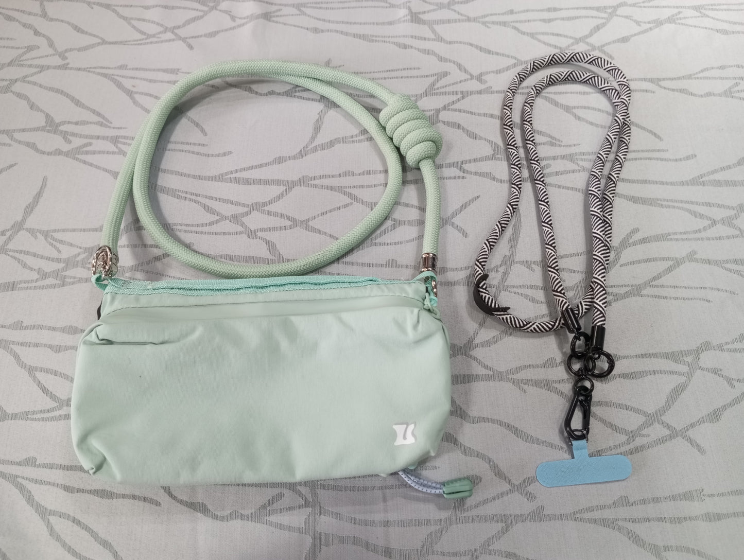 LC SLING WATER BOTTLE BAG