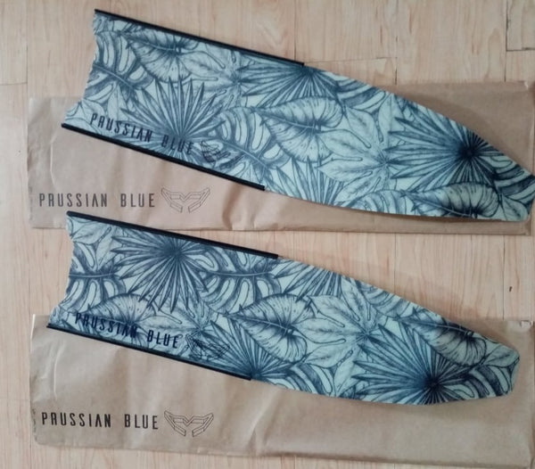 PRUSSIAN BLUE FIBERGLASS FIN BLADE